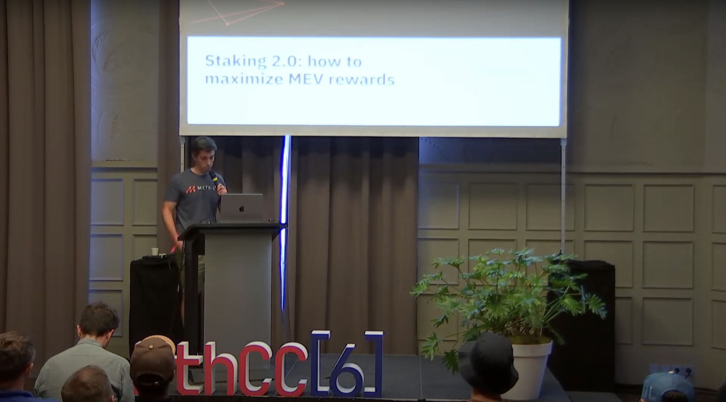 Alvaro Blazquez presenting Staking 2.0 MEV rewards at conference
